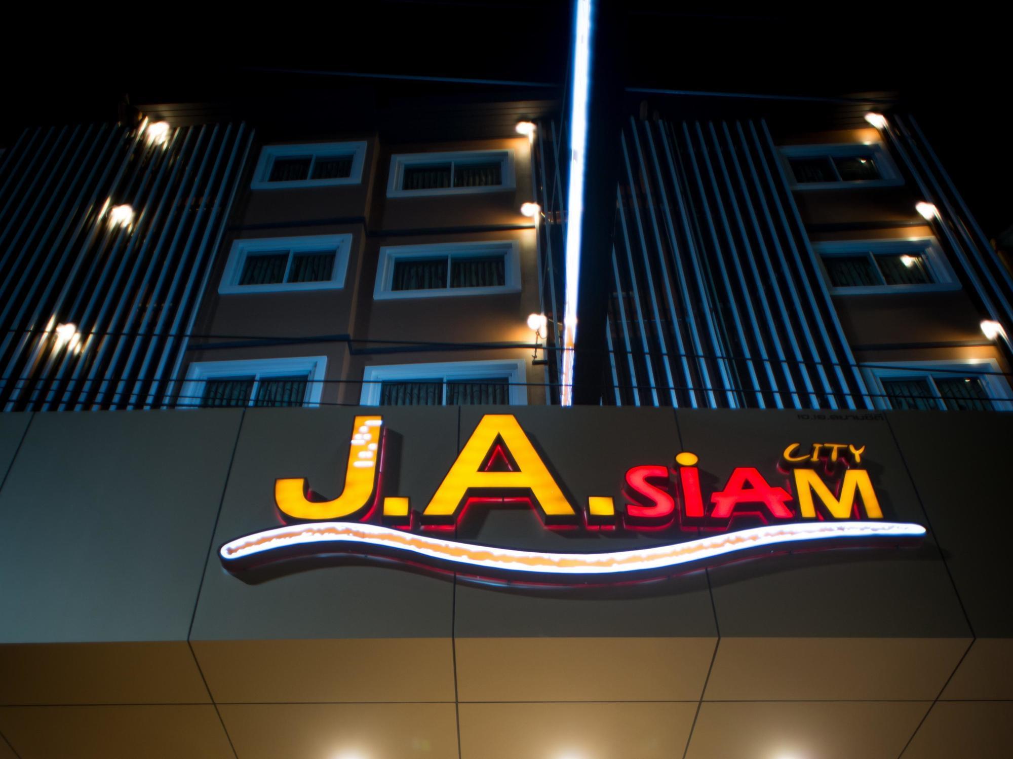 Oyo 120 Ja Siam City Near Bangkok Hospital Pattaya Luaran gambar